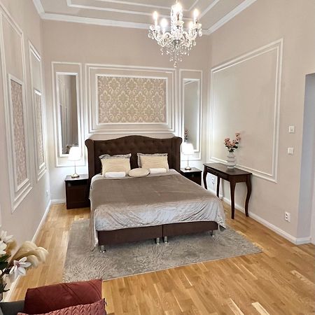 Angeloroma Deluxe Apartment Prague Ngoại thất bức ảnh