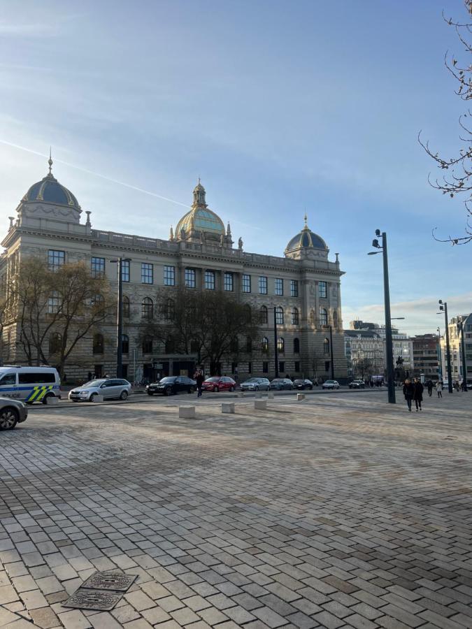 Angeloroma Deluxe Apartment Prague Ngoại thất bức ảnh