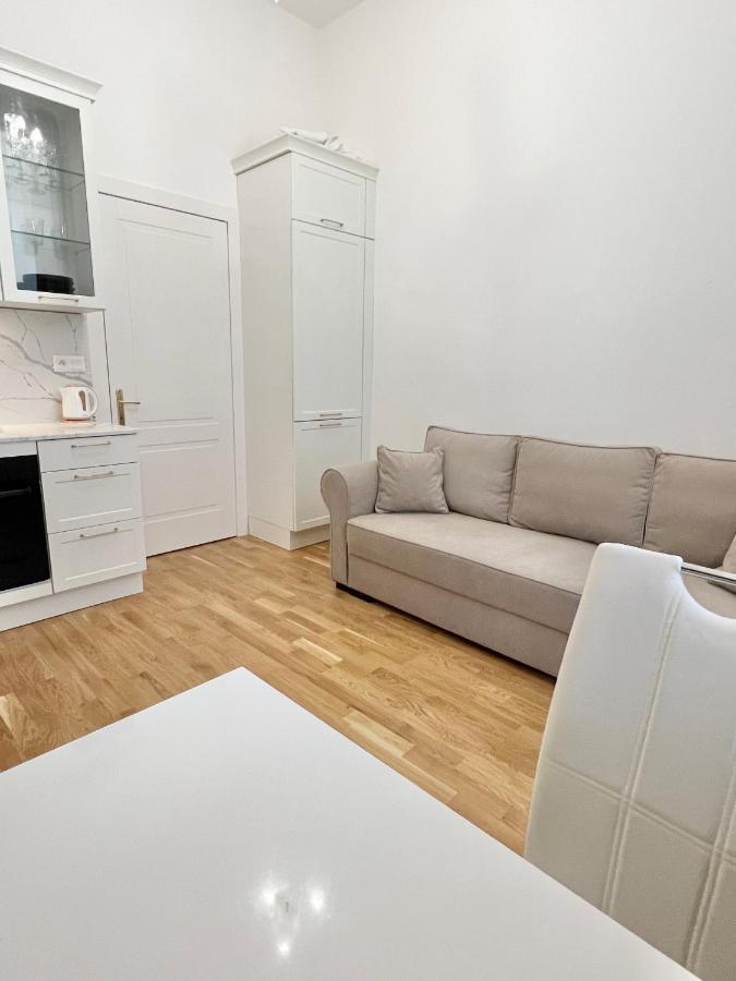 Angeloroma Deluxe Apartment Prague Ngoại thất bức ảnh